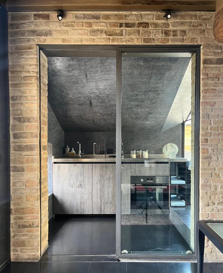 Appartamento Ardesia Exclusive Apartament Parma Esterno foto